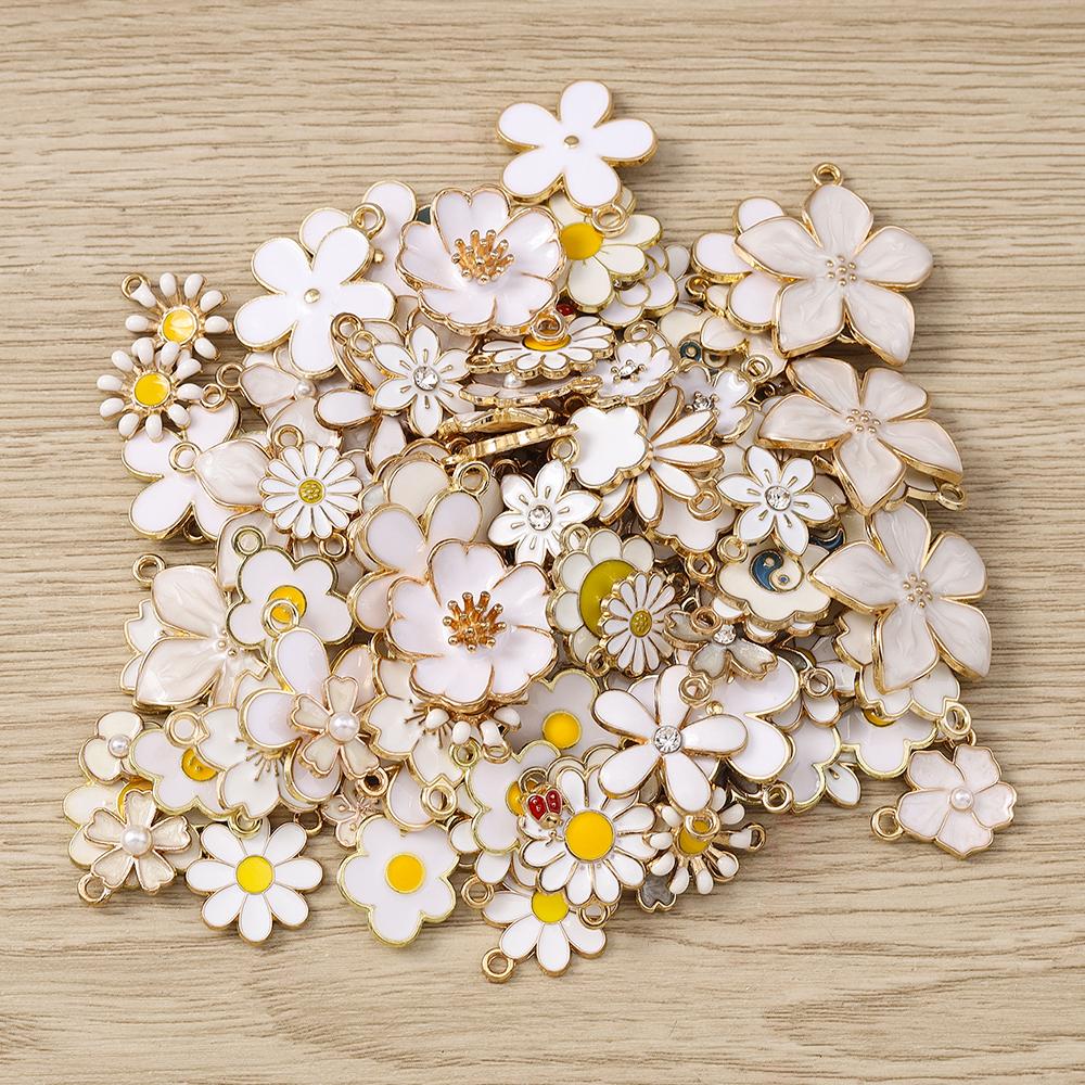 Tusember Mixed Flower Pendants 10Pcs Cute Colorful Flowers Charms for DIY Keychain Bracelets Necklace Jewelry Making Accessories