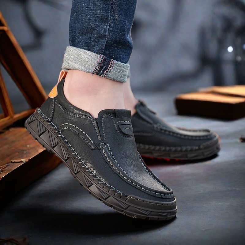 Fashion Legitimate Leather Low Men Tennis Shoes Therapeutic Men's Sneakers Walking Red Flats Sport Gym Cool High Fashion Sapato