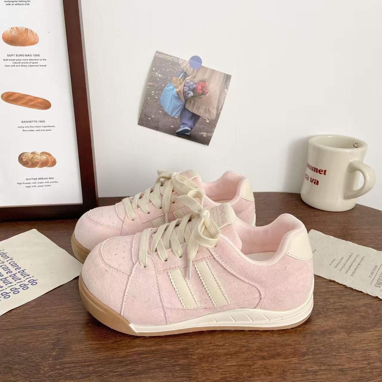 

Кроссовки Новые Осенние Нишевые Повседневные Легкие Кампусный Стиль Плоская Подошва Хлебные Туфли 35【foot length 22.5cm】 розовый