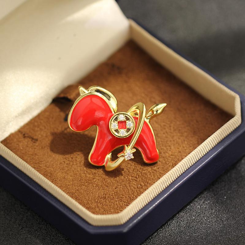 Fashion Animal Zodiac Red Horse Brooches For Women Clothing Coat Jewelry Accessories Gifts