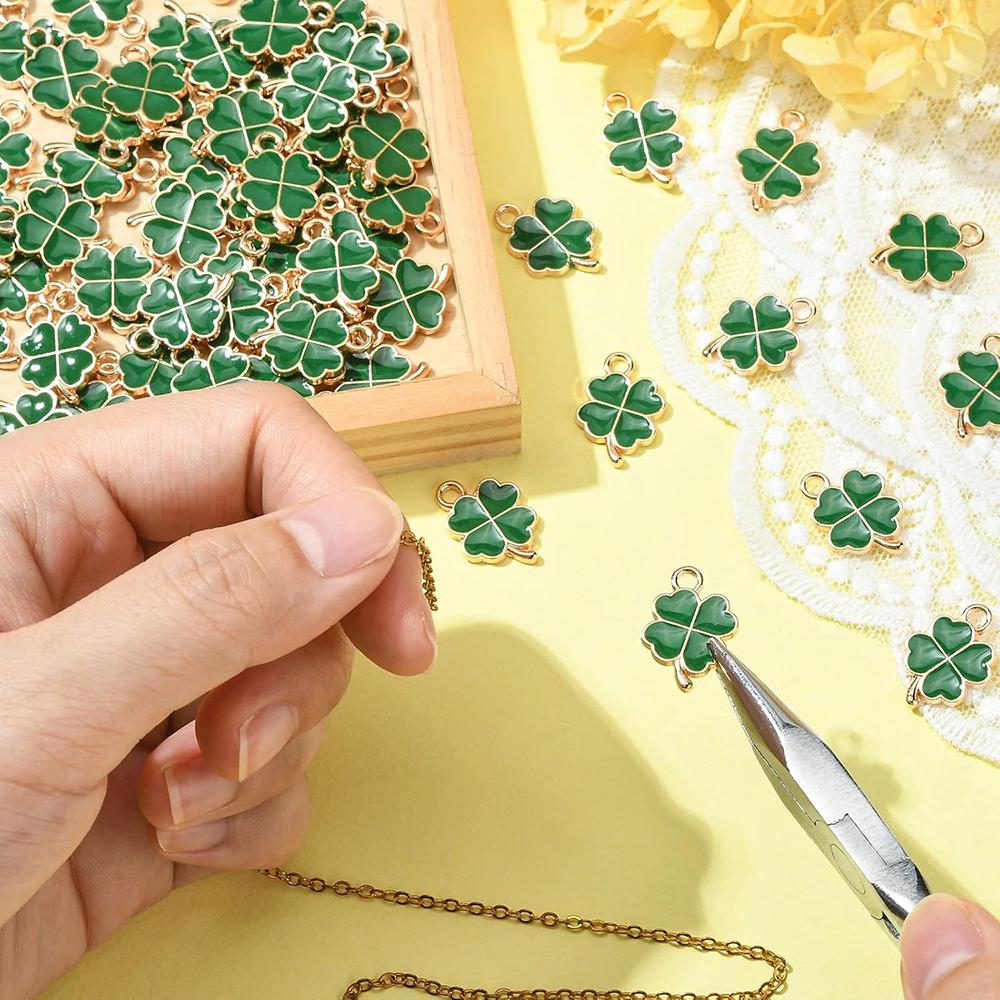 50pcs Lucky Four-Leaf Clover Charm Pendants Shamrock Hanging Charms Four Petal Lucky Leaf Pendant Charm DIY Jewlery Accessories