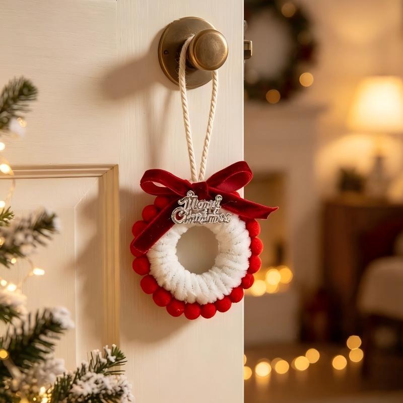 Mini Christmas Wreath Hanging Ornaments Mixed Material Plush 2027 Xmas New Year Holiday Decor For Tree Door Window Gift