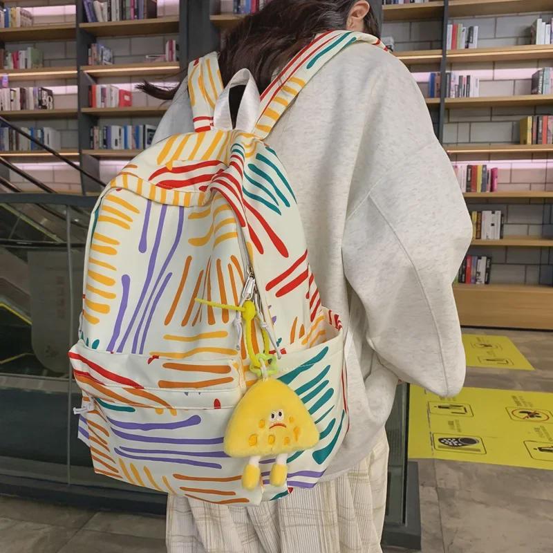 Regenbogenfarbiger gestreifter koreanischer Schulranzen für Mädchen und Studentinnen