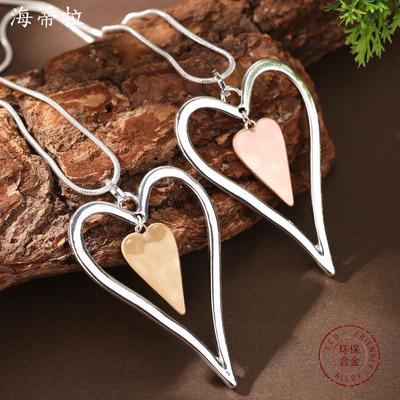 New Hollow Brushed Love Long Pendant, Women's Simple and High-end Heart-shaped Snake Chain Long Necklace