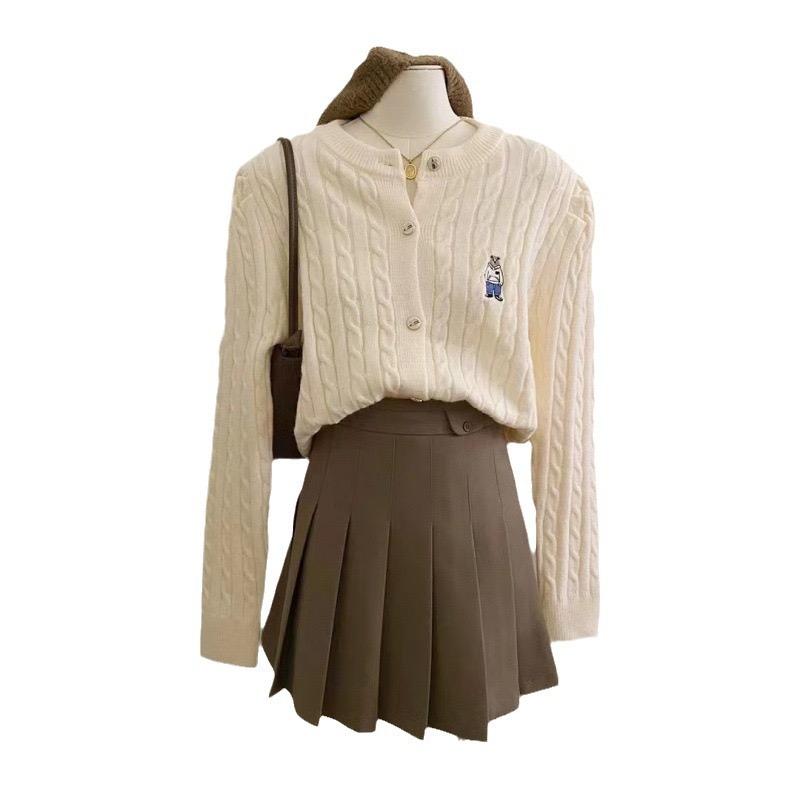 2KWEIRD Autumn New Knitted Sweater Jacket Embroidery Women Short Wool Outwear Slim Twist Knitted Cardigan Cashmere Sweet Knitwear