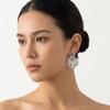 Vintage Metal Wave Petal Stud Earrings for Women Fashion Simple Elegant Texture Rhinestone Charm Earrings Female Jewelry