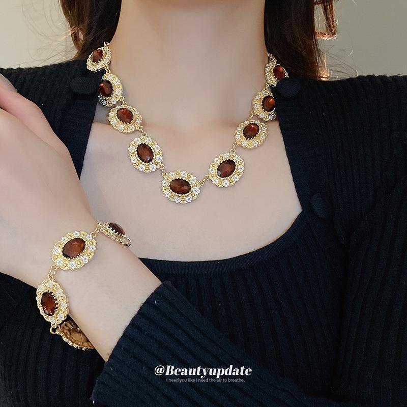 Retro Rhinestone Floral Necklace Set - Elegant European & American Style