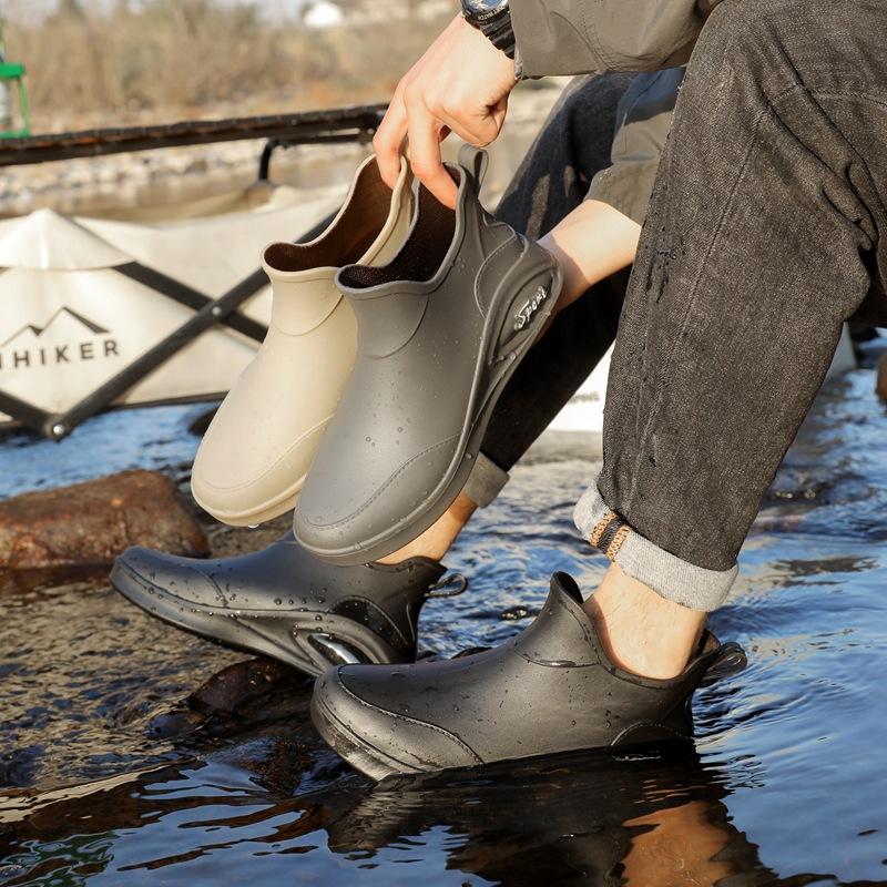 Men's Rain Shoes Non-slip and Waterproof Fashion Rain Boots Fleece Thermal Rubber Shoes Kitchen Work Medium Tube Short Tube Water Shoes