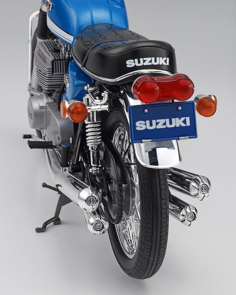 Hasegawa Suzuki GT380 B Kit di Montaggio in Plastica BK5 1/12