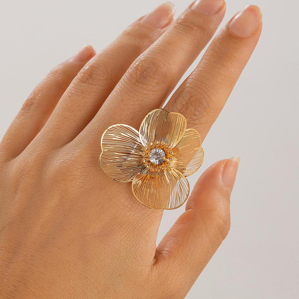Elegante Anello Fiore Foglia di Ginkgo per Donna, Anello Vintage Dorato Accessorio Gioiello Cuneo Regalo