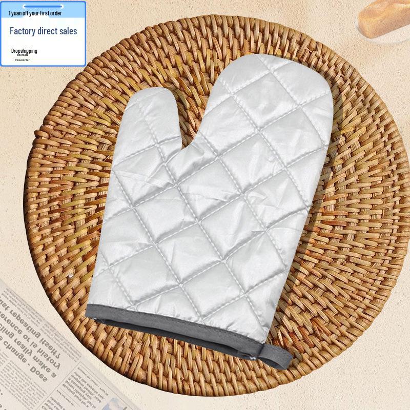 Heat-Resistant Silver-Plated Gloves for Microwave Ovens - Anti-Scald, High-Temperature Insulated.