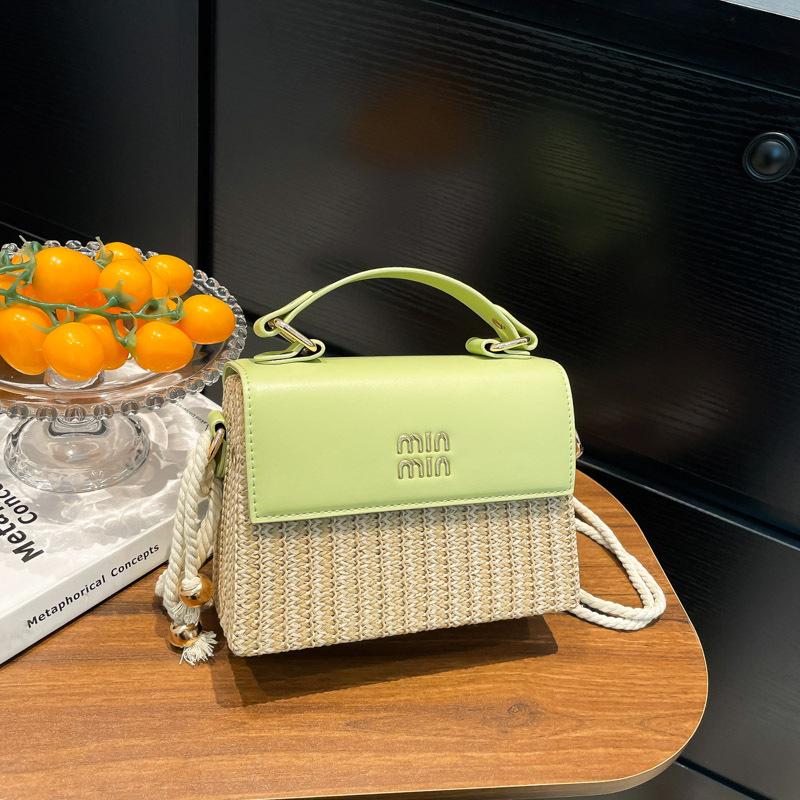Niche design bag women's new fashion versatile shoulder messenger bag high-end straw handbag
