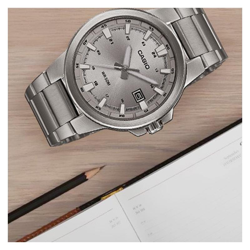 Casio CASIOSTANDARD series is simple and fashionable, quartz movement, stainless steel strap, Japanese and Korean watch, men's watch, MTP-E173D-7AV