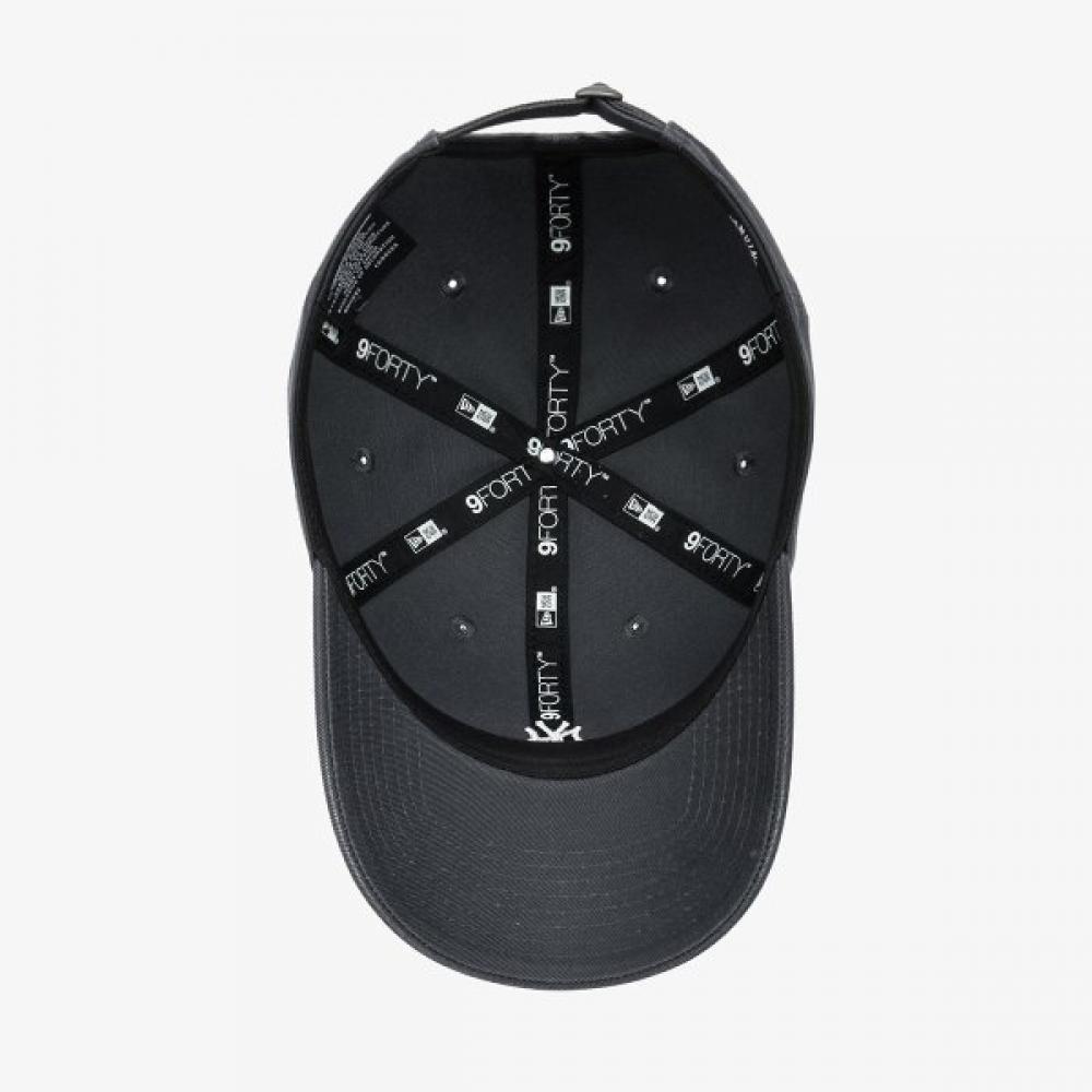New Era Mlb New York Yankees Mini Logo Unstructured Ballcap Dark Graphite 145618