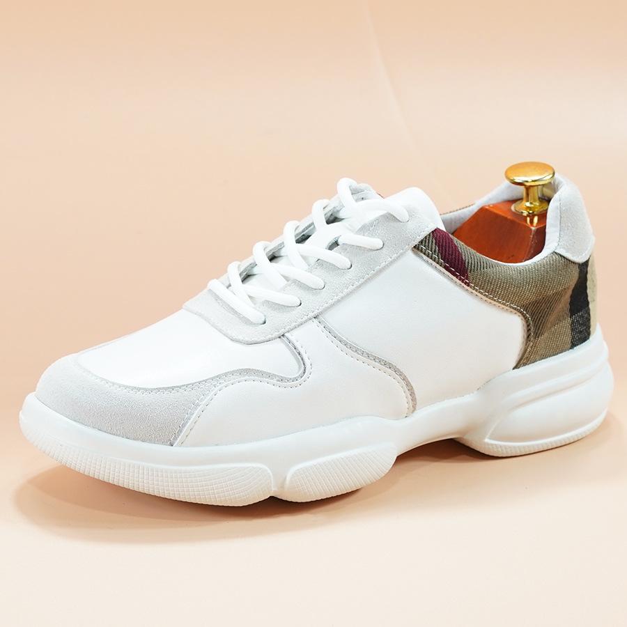 2025 Frühling neue lässige Lederschuhe Herrenmode vielseitige Herrenschuhe weiche Oberfläche weiche Sohle Schnürschuhe Herren Sport- und Freizeitschuhe