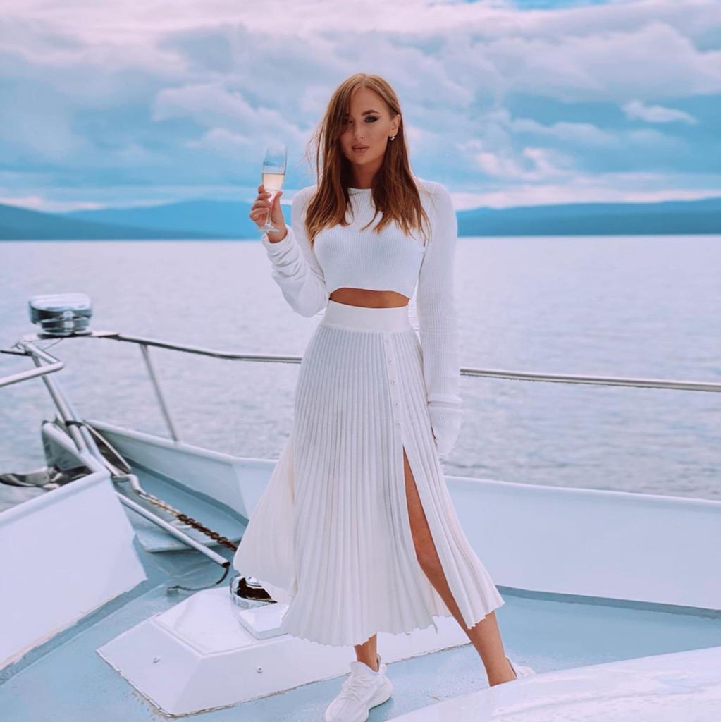 Set pulover casual cu despărțitură și fustă plisată pentru toamnă și iarnă pentru femei