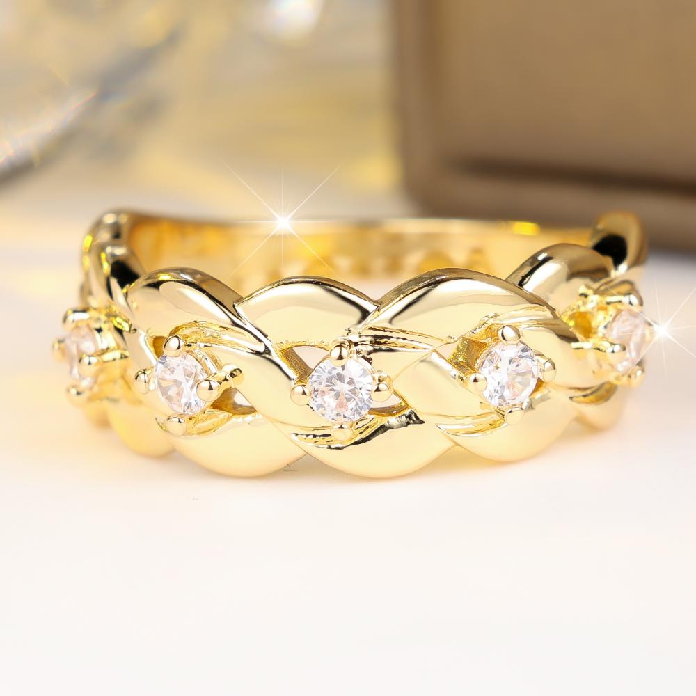 Twisted Band Zircon Ring for Women 2 Colors Available Elegant Daily Party Finger Jewelry