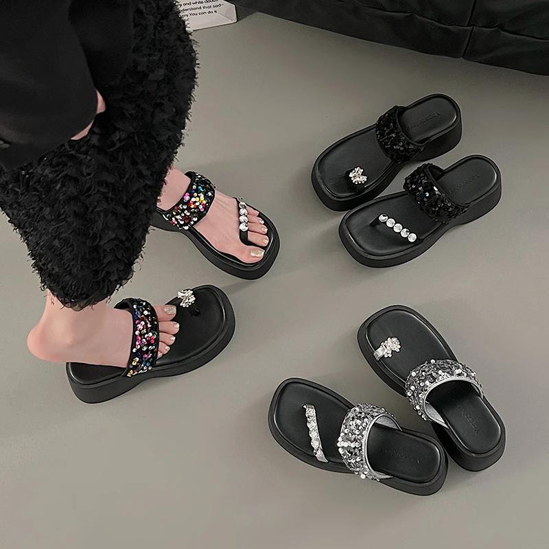 Shoes Woman 2024 Glitter Slides Slippers For Swimming Pool Rubber Flip Flops Pantofle Platform Jelly Beach Hawaiian New Flat
