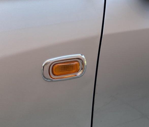 

Накладка на поворотник (пласт.) для Honda Civic Sedan VII 2001-2006 рр.