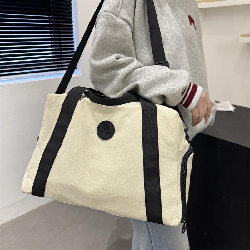 Large Capacity Travel Handbag with Dry/Wet Separation, Shoe Compartment, and Sports Fitness Storage