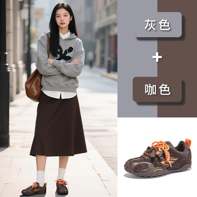 Leather training shoes women's shoes 2025 autumn new flat-bottomed sports shoes women's commuting versatile pair of shoelaces casual shoes