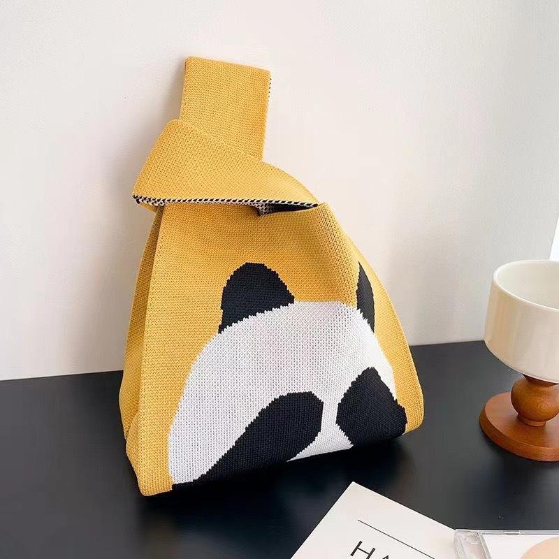 Knitted bag Girls vest bag Small square bag New knitted bag Hand bag Knitted bag Oblique span