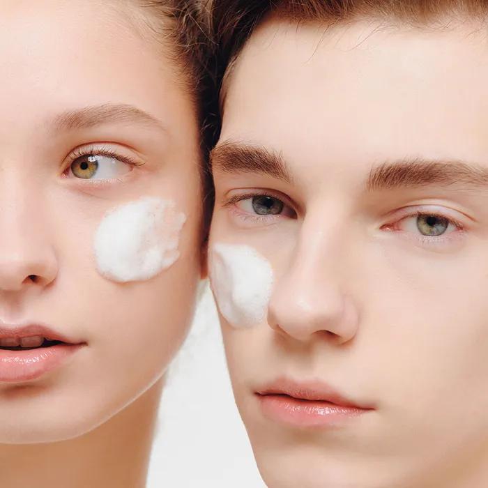 Eoseongcho Mildly Acidic Foam Cleansing 150ml