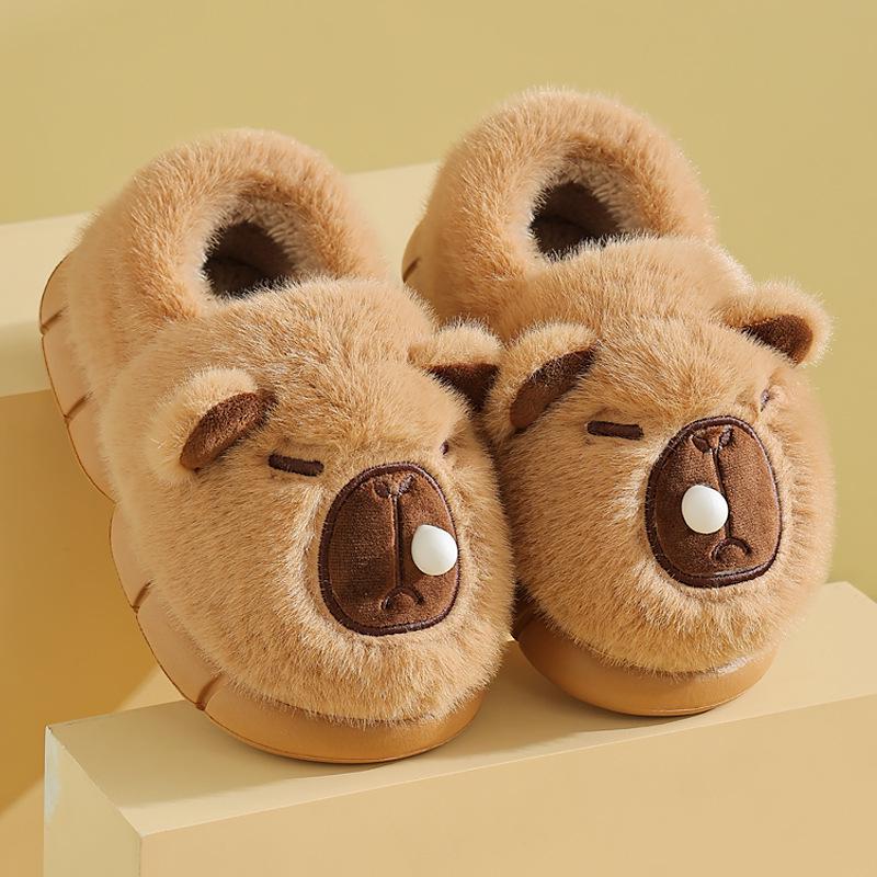 Capybara Kids’ Cozy Furry Slippers - Non-slip, Soft Sole, Indoor Warmth for Boys and Girls (Autumn/Winter).
