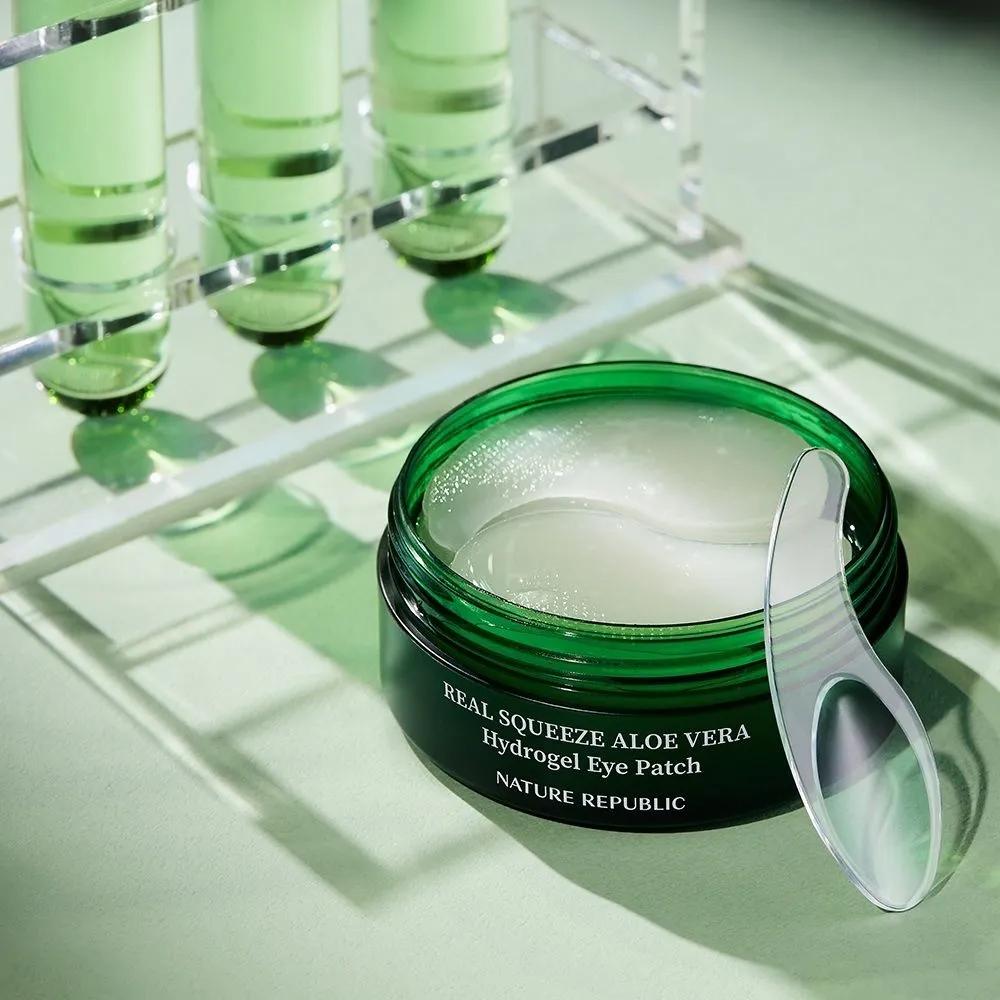 Real Squeeze Aloe Vera Hydrogel Eye Patch