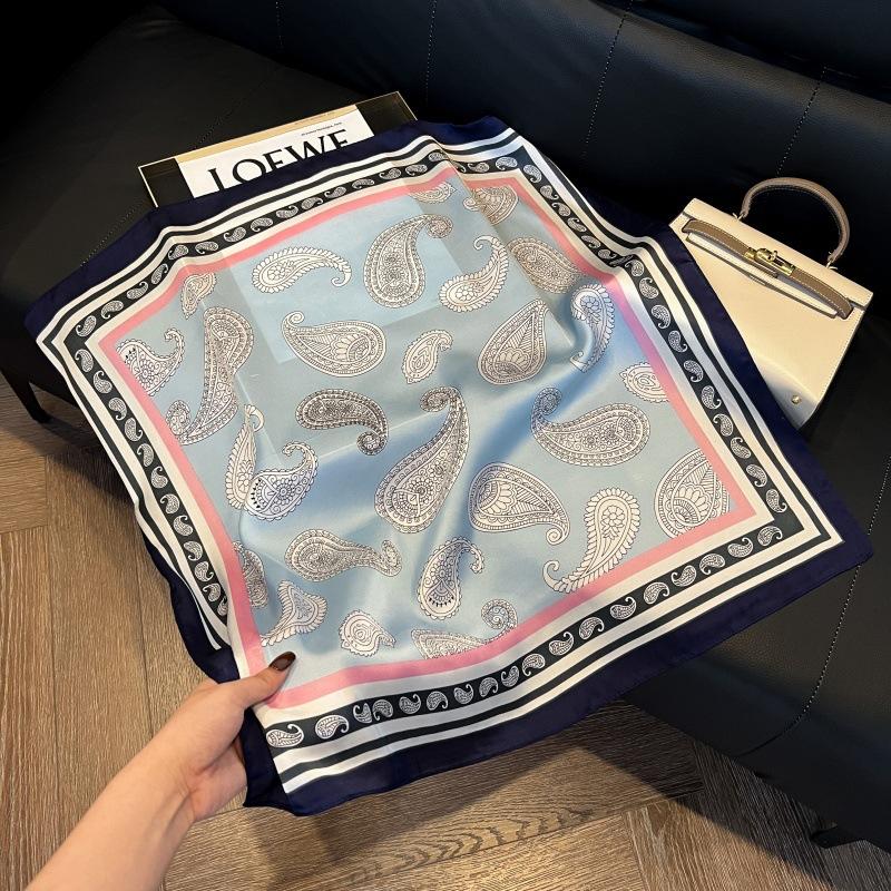 New silk scarf women's fashion versatile high-end small square scarf Korean version neck protection scarf spring and autumn retro scarf binding bag