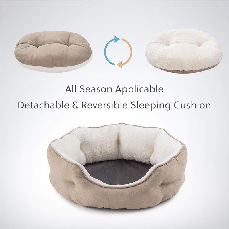 Cozy Winter Round Pet Bed - Machine Washable for Cats and Small Dogs