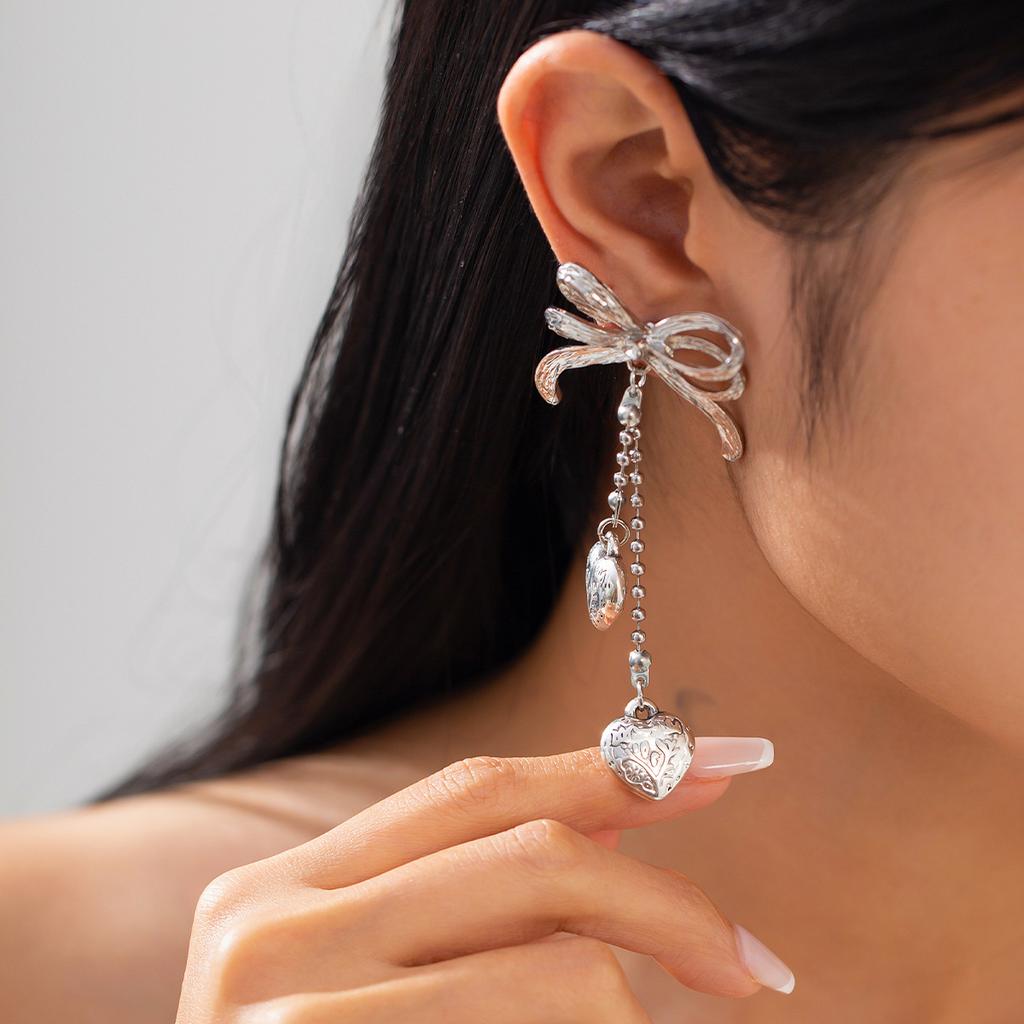 Französischer Schleifenquasten-Perlenketten-Ohrring Kreativer Silber-Gold-Farbiger Damen-Herzanhänger Lange Ohrringe Schmuckzubehör 2025