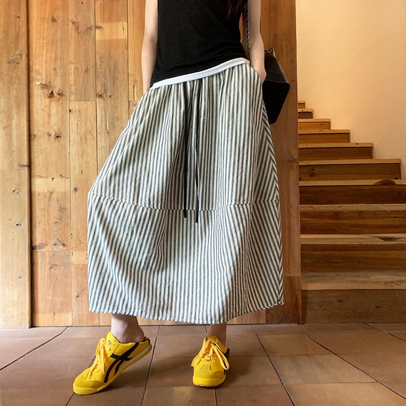 

Women s Korean-Style Retro Striped A-Line Skirt - High Waist, Slimming, Mid-Length, Summer 2026 Collection L