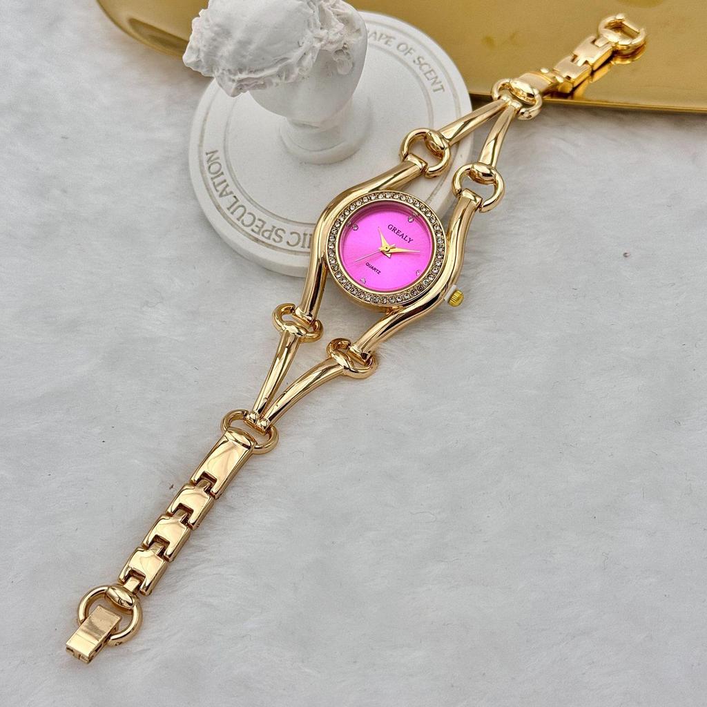 Women's Hot Style Fashion Quartz Watch - New Model & Customizable
