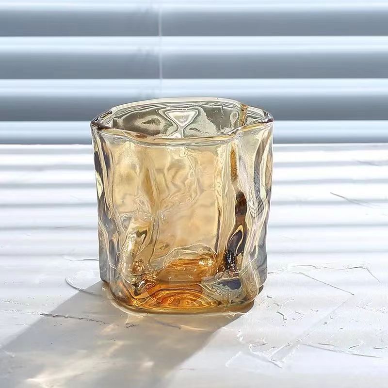 2 szt. 280 ml Bursztynowy Kolor Zestaw Kieliszków do Wina Nierówny Skręcony Kieliszek Restauracja Kreatywne Przybory do Wina Kieliszki do Whiskey Koktajli Naczynia do Napojów