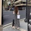 Rochie Retro Neagră cu Flori Primăvară/Vară 2024: Croială slim, lungime medie-lungă cu fustă cloș