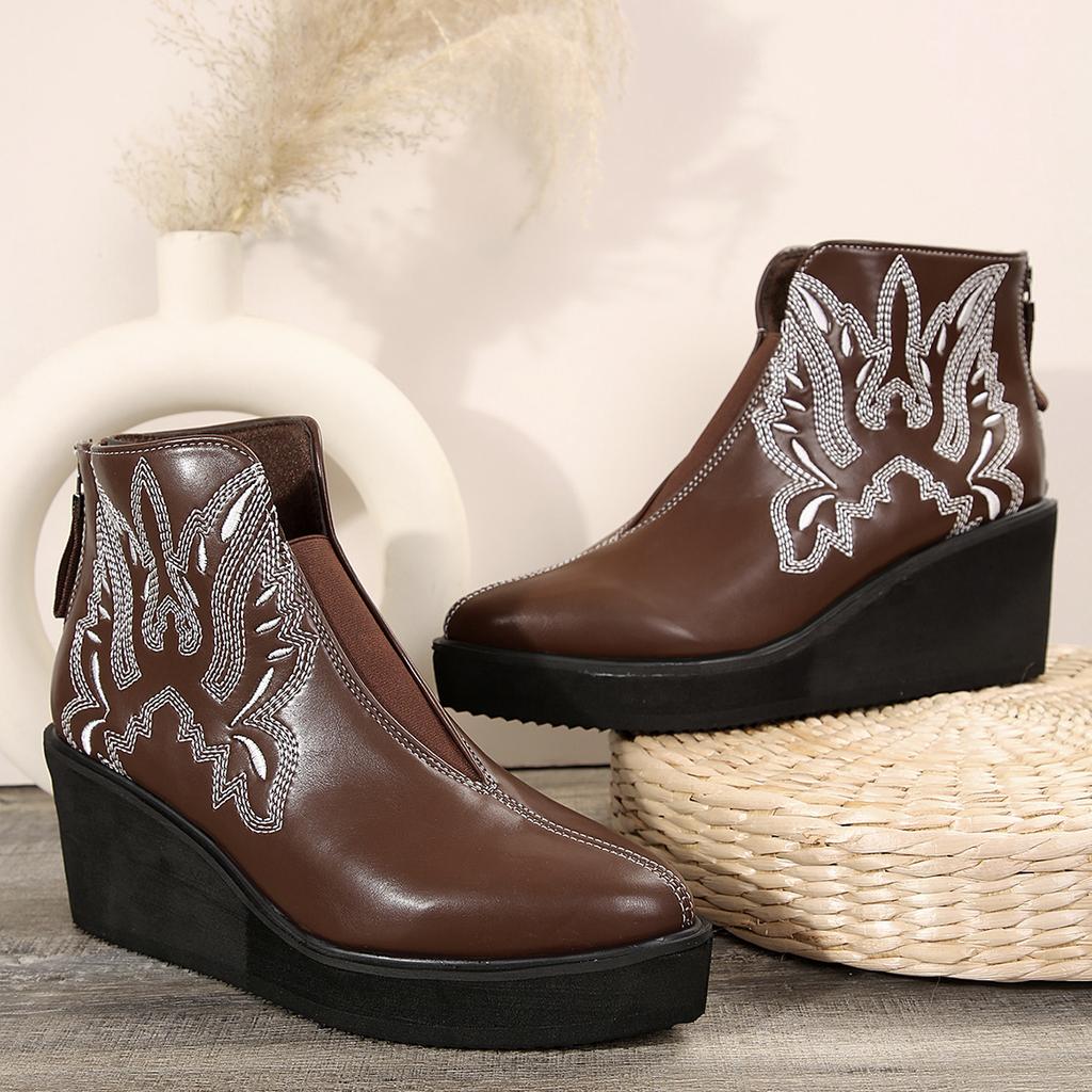 New European and American Fashion Wedge Heel High Heel Pointy Embroidery Pattern Women's Leather Boots