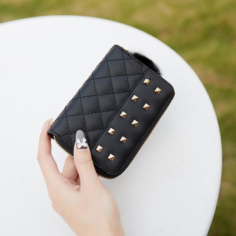 New fashionable women's wallet clutch bag, short change bag, diamond hairball decorative card bag, one piece.