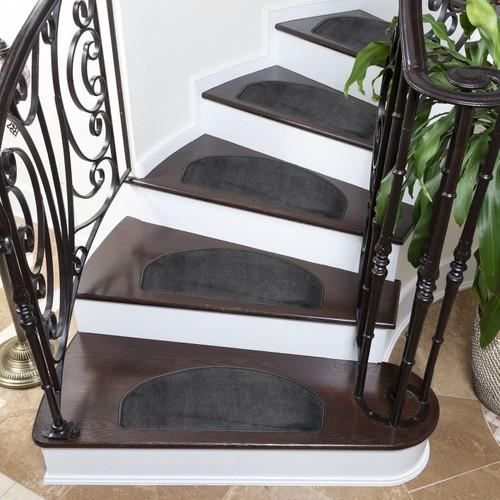 

Коврики Stepmat и Stair Mat из ковра от Stepmat Tufting
