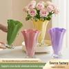 Elegante Dopamin-Farbe Blumenvase: Ins-Stil, leicht zu kombinieren für die Wohnzimmergestaltung