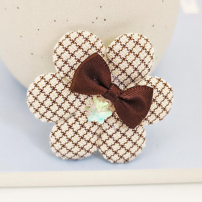 Houndstooth Five-Petal Fabric Flower Brooch & Bow Tie Accessory Set