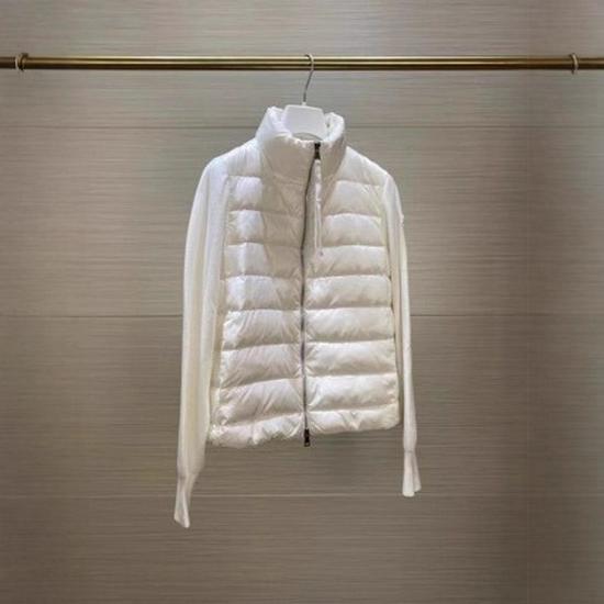 Leichte weiße Daunen-Strickjacke für Damen mit Stehkragen und Patchwork-Ärmelabzeichen