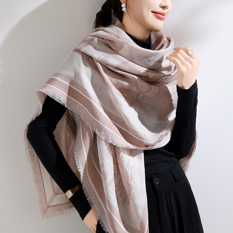 High-End Wool & Mulberry Silk Shawl: Versatile, Fashionable, and Warm for Autumn & Winter