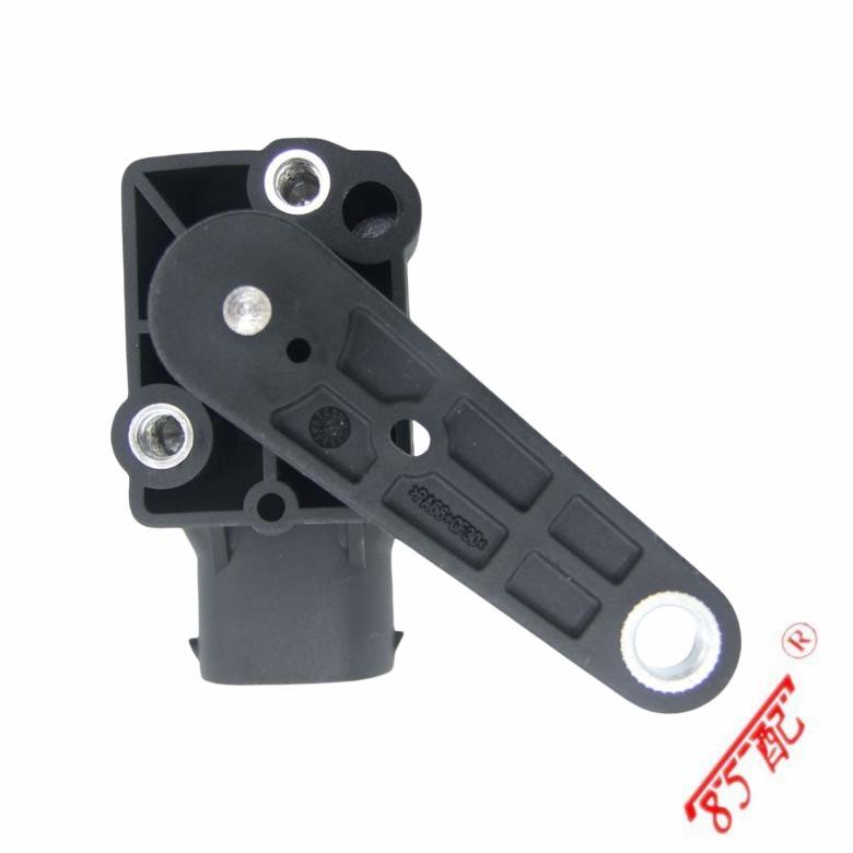 BMW Headlight Level & Body Height Sensor (Part: 37146754921)