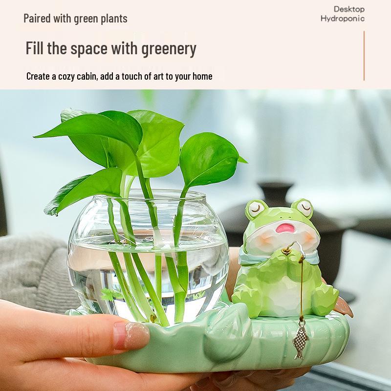 Frog-Themed Hydroponic Vase for Office Decoration