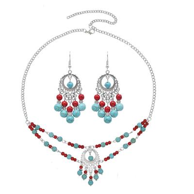 Yunnan Travel Bindi: Exotic Tassel Forehead Ornament with Chain for Retro Ethnic Style Photography