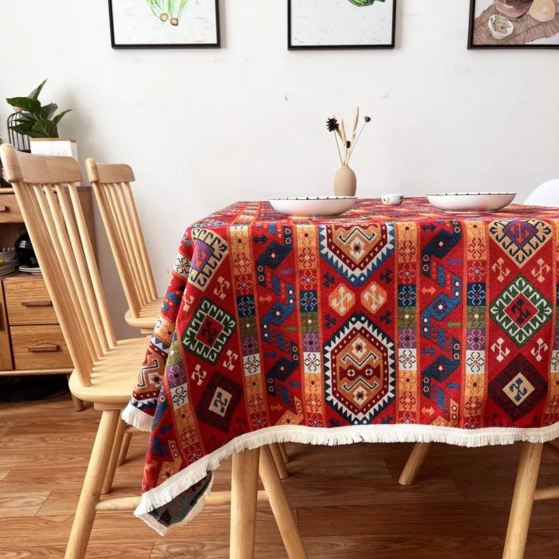 Prostokątne obrusy w stylu boho Czerwone wzory z naszywkami Żakardowy obrus na Boże Narodzenie Halloween Kolacje Przyjęcia urodzinowe Wystrój weselny