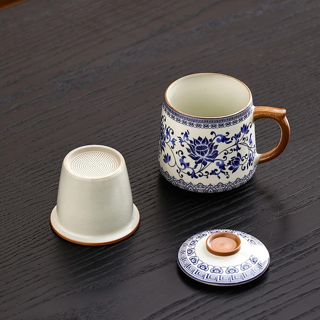400ml Blue and White Ceramic Tea Mug with Lid – Handmade Floral Coffee Cup, Traditional Chinese Design for Home and Office