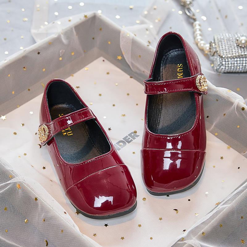 Girls' Leather shoes2026Spring New Square-toed Mary Jane Velcro Princess Shoes, Flat Patent Leather Performance Shoes for Girls