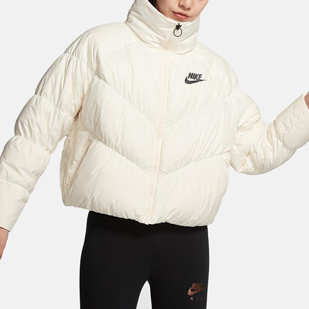Nike Sportswear V-Neck Puffer Jacket with Chevron Design Women Outerwear Pale-Ivory BV2880-110